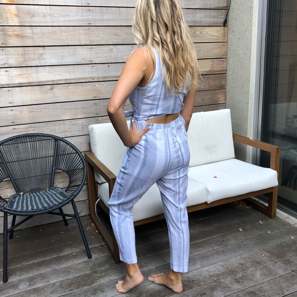 ASTR Jumpsuit - Picture 7 of 8